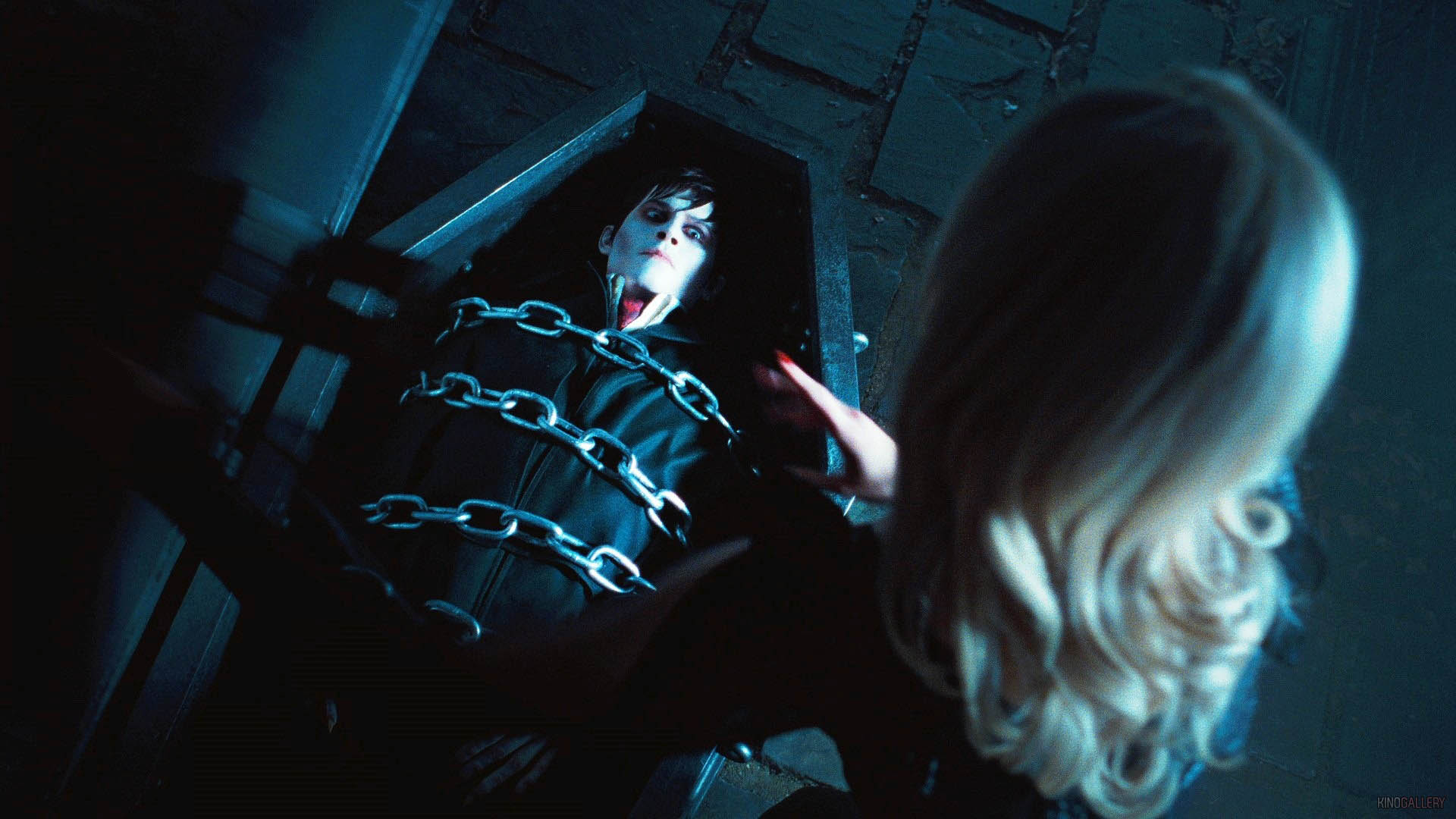 Dark Shadows (7)